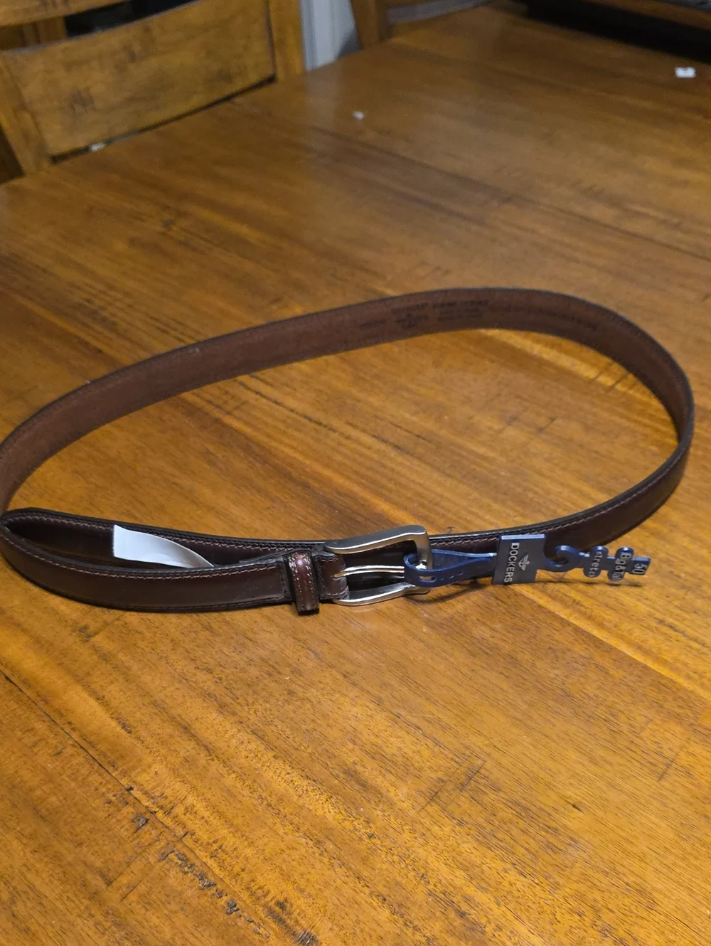 Dockers Nwt Sz 50 Brown Leather Belt with Silver Buckle